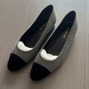 Comme Ace Grey Wool Cap Toe Low Heel Pumps EU 38 Japanese designer